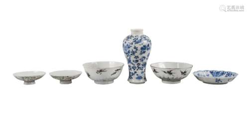 Six pieces of Chinese porcelain