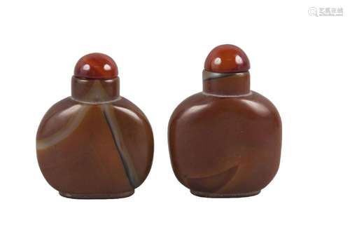 Two Chinese agate snuff bottles