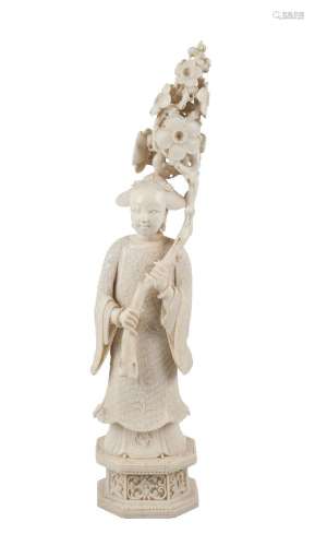 A Chinese Canton ivory figure