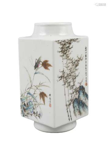 A Chinese porcelain square vase