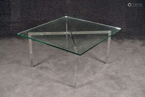 Ludwig Mies Van Der Rohe (1886 1969)		Table basse...