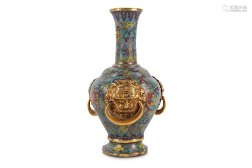 A CHINESE CLOISONNÉ ENAMEL TOOL VASE WITH LION HEA