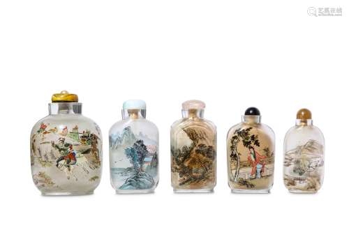 FIVE CHINESE INSIDE PAINTED SNUFF BOTTLES.