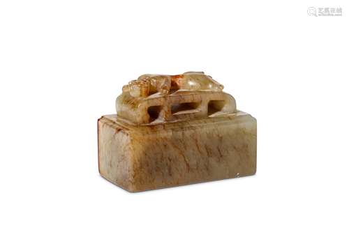 A CHINESE JADE SEAL. Qing Dynasty. The rectangular