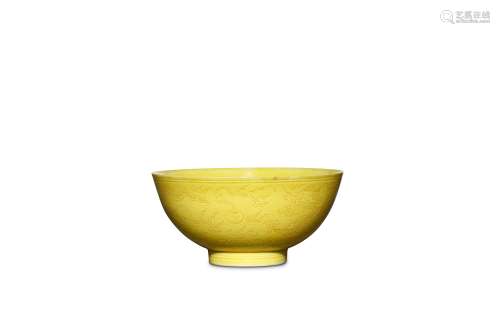 A CHINESE INCISED YELLOW ‘DRAGON’ BOWL. Qing Dynas