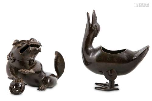 A CHINESE BRONZE ‘LION’ INCENSE BURNER AND A ‘DUCK
