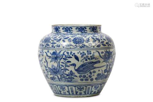 A CHINESE BLUE AND WHITE ‘LOTUS POND’ JAR. Ming Dy