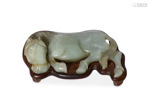 A CHINESE CARVED JADE ‘HORSE’ PLAQUE. Qing dynasty