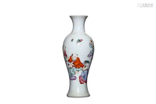 A SMALL CHINESE ‘BOYS’ VASE. Late 19th to early 20th Century. Finely enamelled with a group of