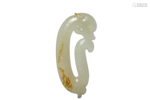 A CHINESE CARVED JADE GIRDLE HOOK. Qing Dynasty, 1