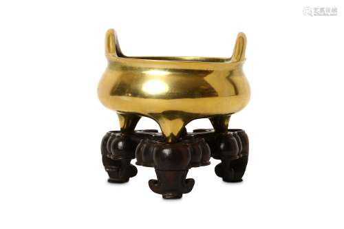 A CHINESE BRONZE INCENSE BURNER. Qing Dynasty, 18t