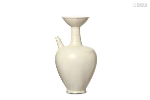 A CHINESE DINGYAO EWER. Song Dynasty. The ovoid bo