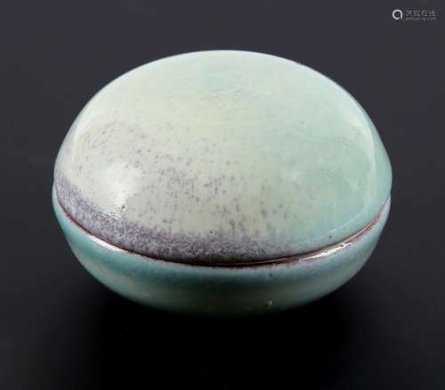 Chinese pottery pale blue and white speckled dish and cover, 8cm diameter,