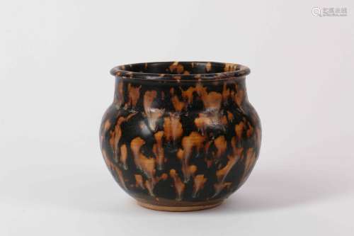 A Chinese Glazed Porcelain Jar