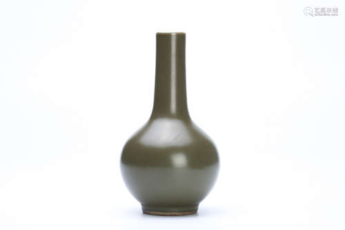 A Chinese Glazed Porcelain Vase