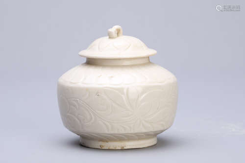 A Chinese White Glazed Box