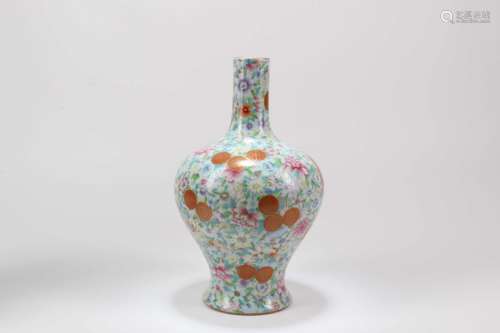 A Chinese Famille-Rose Porcelain Vase