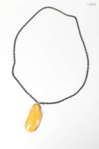 A Beeswax Necklace