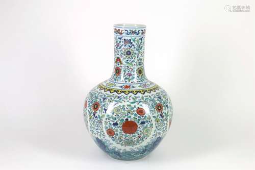 A Chinese Famille-Rose Porcelain Vase