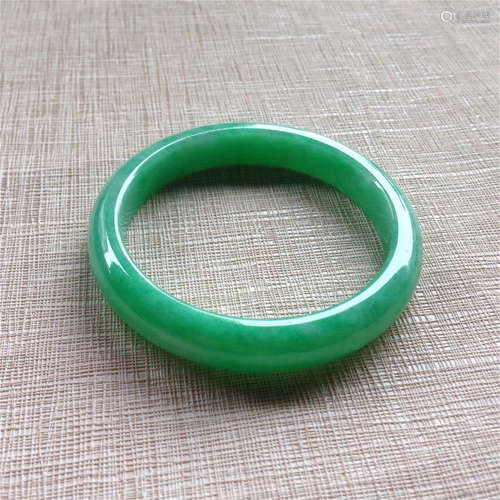 NATURAL JADEITE BANGLE