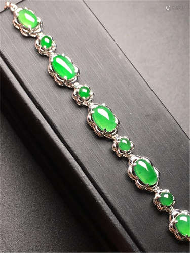 18K WHITE DIAMOND GOLD NATURAL JADEITE BRACELET