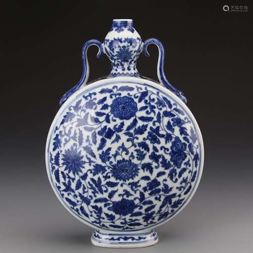 CHINESE BLUE WHITE MOONFLASK VASE