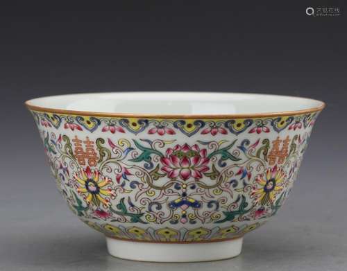 CHINESE FAMILLE ROSE PORCELAIN BOWL