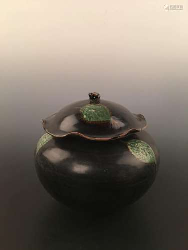 Chinese Ji Zhou Ware Jar With Lid