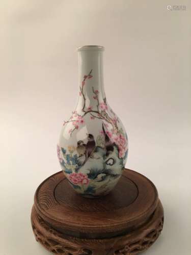 Chinese Famille Rose Flower &Bird Yuhuchun Vase With Qian Long Mark