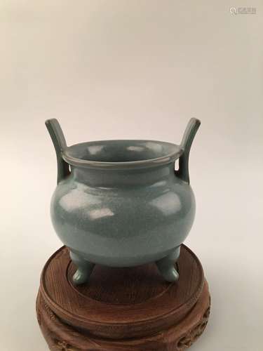 Chinese Ru Ware Tripod Censer