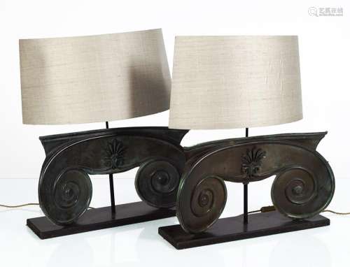 PAIR OF DESIGNER BRONZE IONIC CAPITAL STEMMED TABLE LAMPS AND SHADES