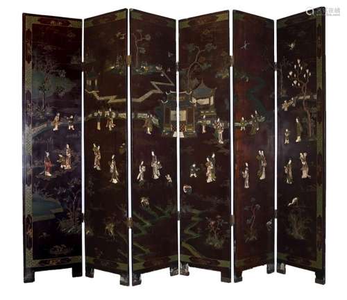 CHINESE QING PERIOD LACQUERED SIX FOLD SCREEN