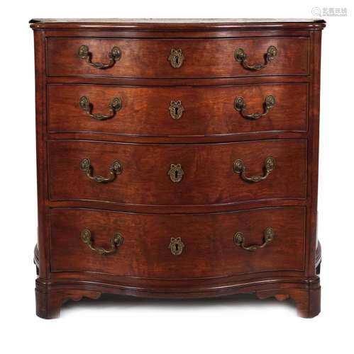 EIGHTEENTH-CENTURY PERIOD CHIPPENDALE MAHOGANY SERPENTINE COMMODE, CIRCA 1770