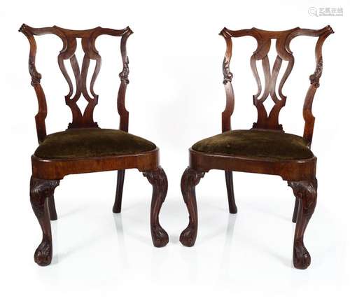 IMPORTANT SET OF SIX GEORGE II PERIOD DINING CHAIRS, CIRCA 1750