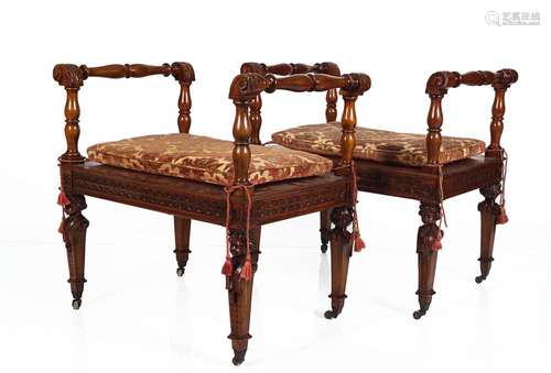 IMPORTANT PAIR OF NINETEENTH-CENTURY CARVED WALNUT WINDOW SEATS