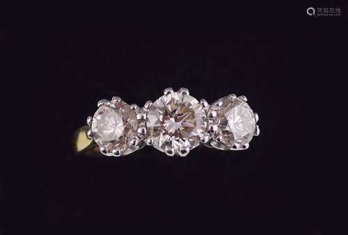 18 CT. YELLOW GOLD THREE STONE 3.53 CT. DIAMOND RING