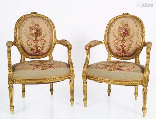 FIVE PIECE NINETEENTH CENTURY LOUIS XVI CARVED GILTWOOD SALOON SUITE