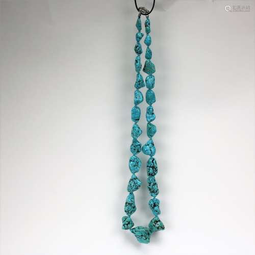 A Turquoise Stone Necklace