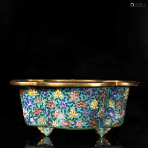 A Chinese Cloisonne Pot,Late Qing dynasty