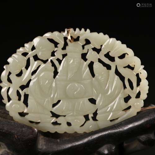 A Exquisitly Carved White Jade Pendant, Qing Dynasty