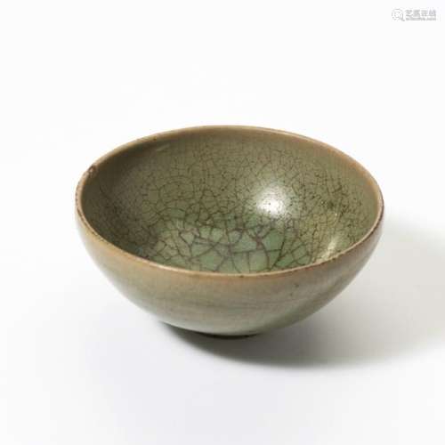 A Chinese celadon-glazed bowl