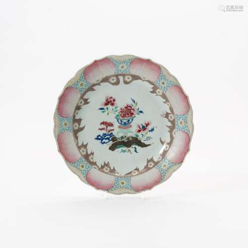 A Chinese famille rose shaped dish