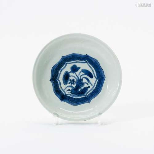 A Chinese blue and white 'kraak porselein' plate