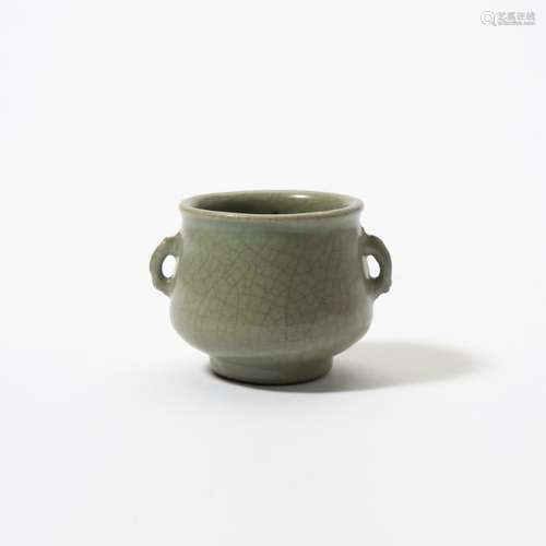 A splendid Chinese Longquan celadon-glazed guan-type