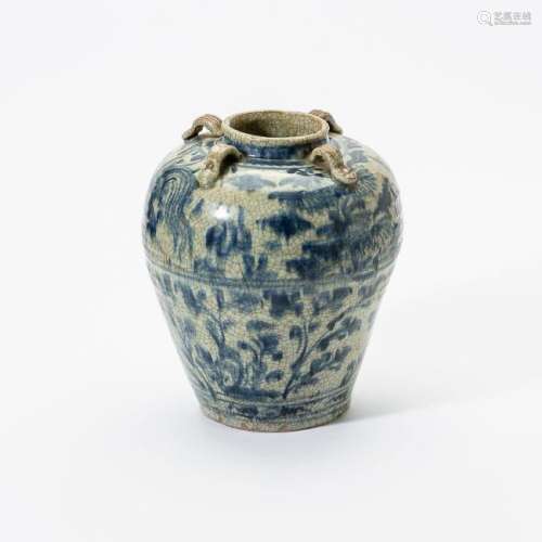 A Chinese blue and white Swatow jar