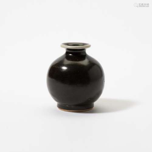 A Chinese brown-glazed vase