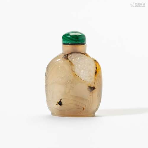 A Chinese dendritic agate 'Daoist' snuff bottle