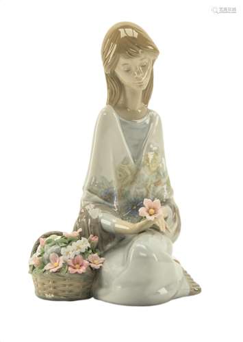 LLADRO Lady Sitting with Flower