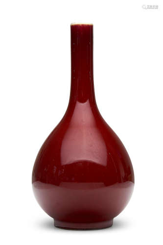 Mid to late Qing dynasty An ox-blood-glaze bottle vase