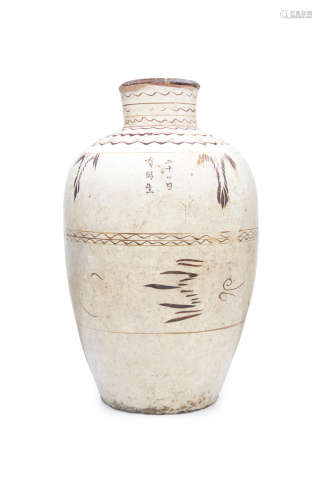 16th century A large cizhou brown-painted slip-decorated storage jar